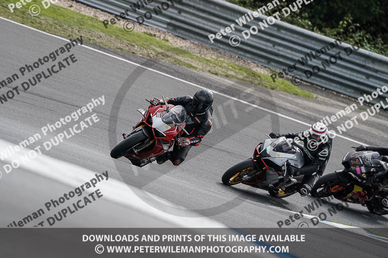 estoril;event digital images;motorbikes;no limits;peter wileman photography;portugal;trackday;trackday digital images